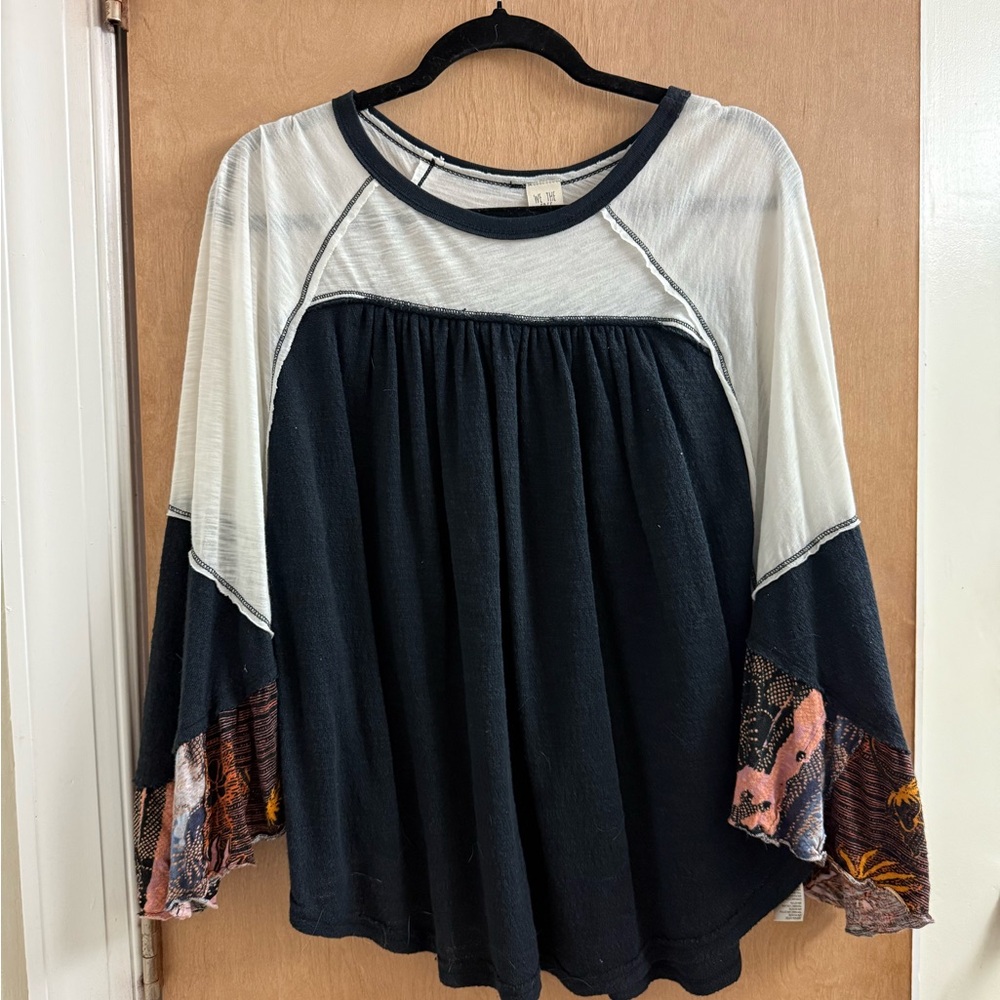 We The Free Friday Fever Tee Top White with Blue Trim Sz S
